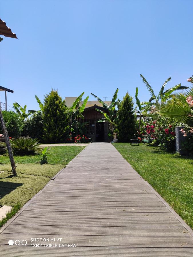 Nostalgia World Otel Kizilot Exterior photo